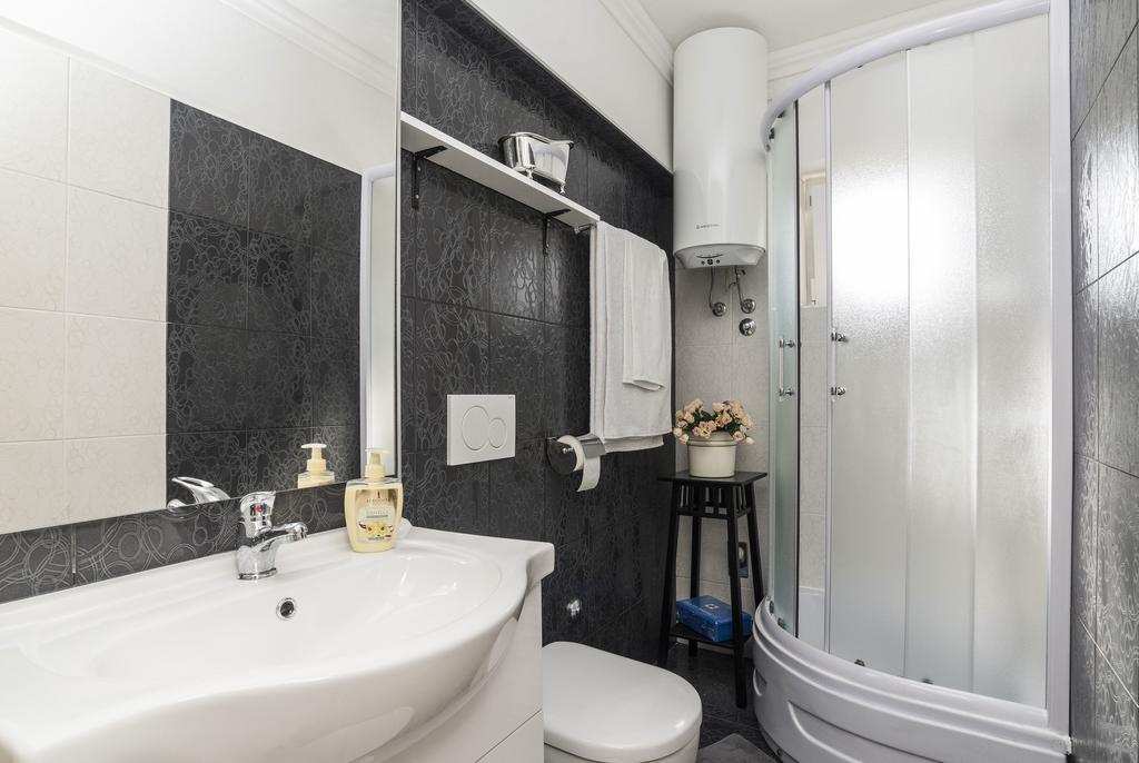 Paris Apartment *